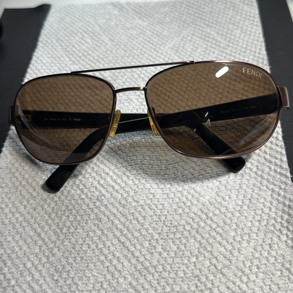 Fendi Brown Sunglasses FS398M - Picture 7 of 7